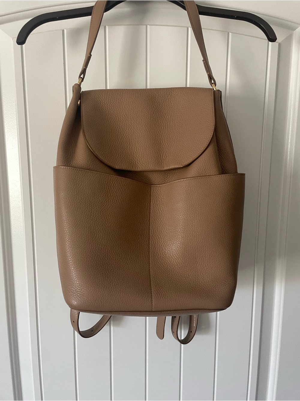 Cuyana Women’s Brown Leather Backpack - Sleek Everyday Carry - Picture 5 of 12